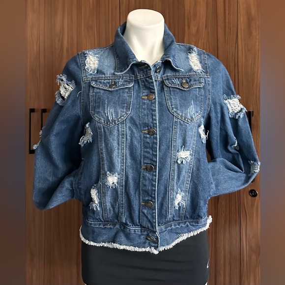 Between Us. Classic Blue Distressed Jean Jacket LARGE - Picture 5 of 16